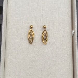 *Never Worn* Steve Vaubel Earrings